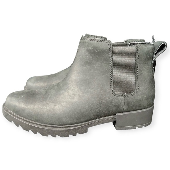 Sorel Emelie II Chelsea Boot in Black/Sea Salt Waterproof Ankle Boots - Picture 1 of 11